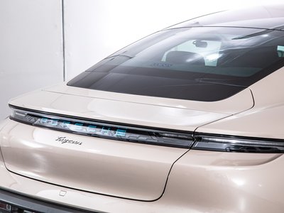 2021 Porsche TAYCAN thumbnail 30