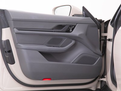 2021 Porsche TAYCAN thumbnail 72