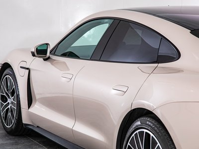 2021 Porsche TAYCAN thumbnail 35