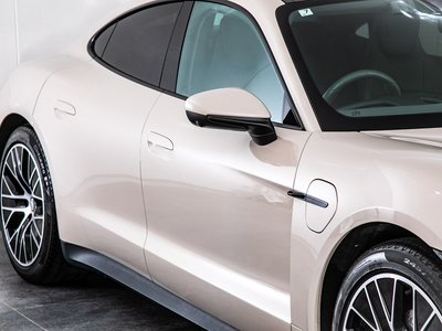 2021 Porsche TAYCAN thumbnail 25
