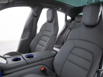 2021 Porsche TAYCAN thumbnail 54