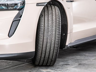 2021 Porsche TAYCAN thumbnail 42