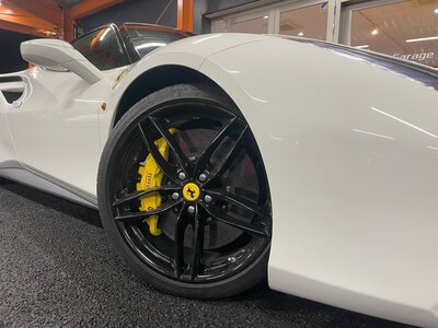 صورة مصغرة 12 لـ 2017 Ferrari 488 GTB