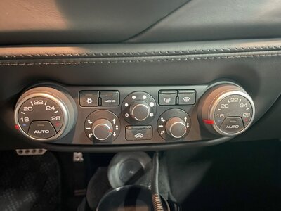 صورة مصغرة 100 لـ 2017 Ferrari 488 GTB