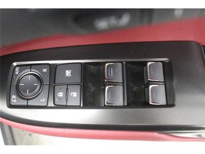 2023 Lexus NX thumbnail 35