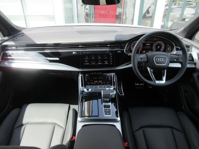 صورة مصغرة 2 لـ 2025 AUDI Q7