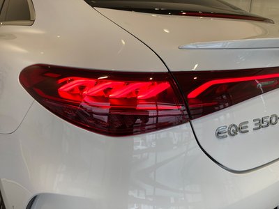 2023 Mercedes-BENZ EQE thumbnail 17