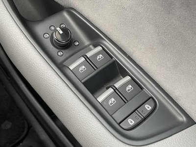 2020 AUDI Q8 thumbnail 24