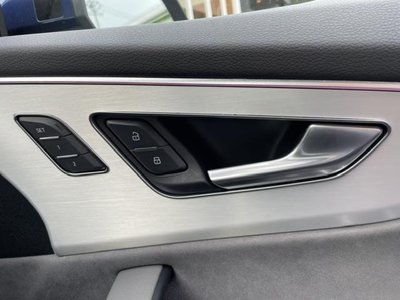 2020 AUDI Q8 thumbnail 23