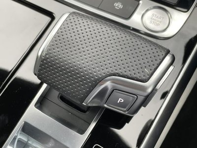 2020 AUDI Q8 thumbnail 17