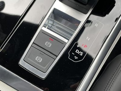2020 AUDI Q8 photo 16