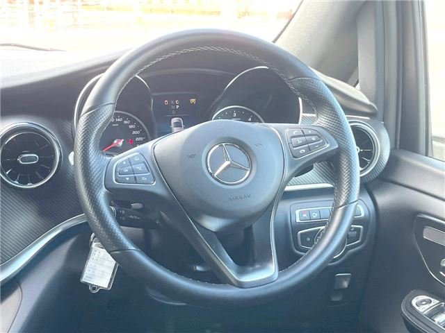 2022 Mercedes-BENZ V-CLASS — миниатюра 28