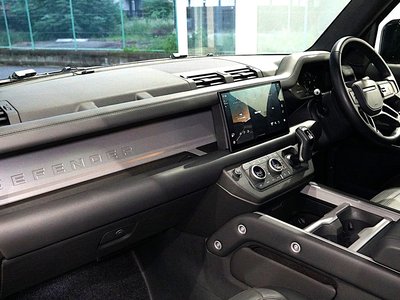 2025 LAND Rover DEFENDER thumbnail 22