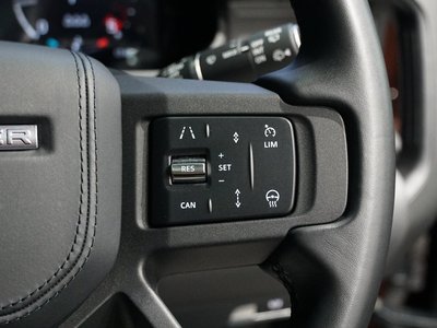 2025 LAND Rover DEFENDER photo 11
