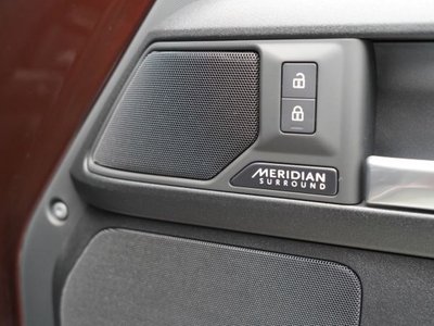 2025 LAND Rover DEFENDER thumbnail 30