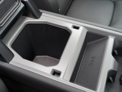 2025 LAND Rover DEFENDER thumbnail 21