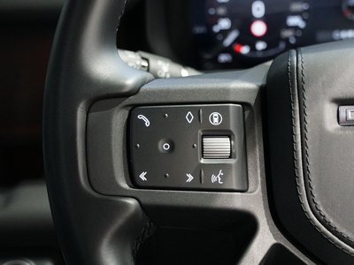 2025 LAND Rover DEFENDER photo 10