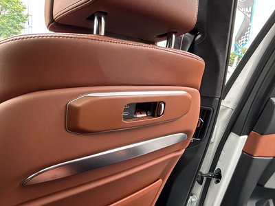 2023 BMW X7 thumbnail 46