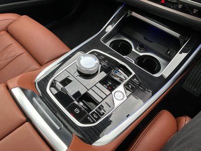 2023 BMW X7 thumbnail 56