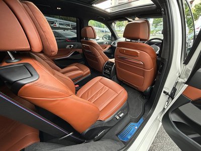 2023 BMW X7 thumbnail 42