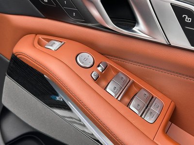2023 BMW X7 thumbnail 35