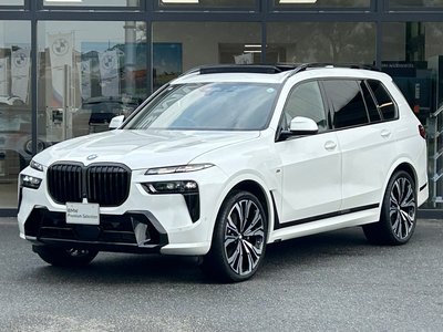 2023 BMW X7 photo 1