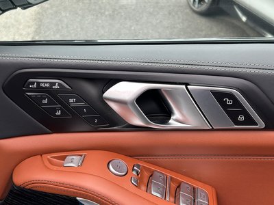 2023 BMW X7 thumbnail 34