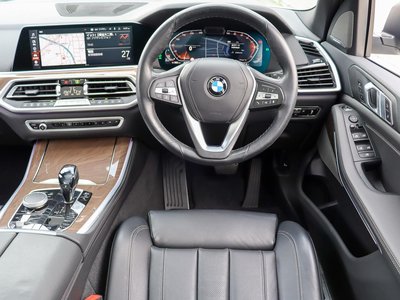صورة 8 لـ 2021 BMW X5