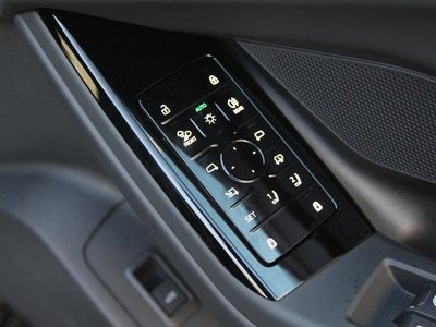 صورة 22 لـ 2025 AUDI A6 SPORTBACK E-TRON
