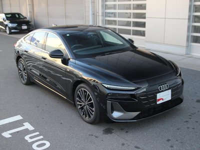 صورة 30 لـ 2025 AUDI A6 SPORTBACK E-TRON