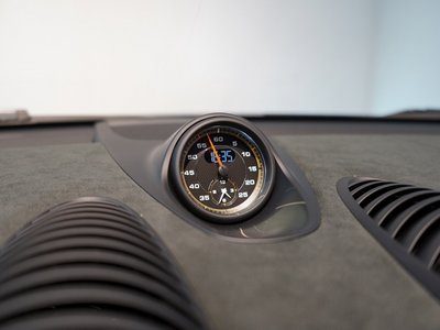 2025 Porsche 718 SPYDER thumbnail 57