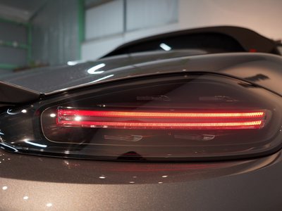 2025 Porsche 718 SPYDER thumbnail 32