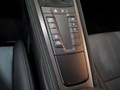 2025 Porsche 718 SPYDER thumbnail 64