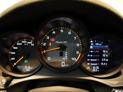2025 Porsche 718 SPYDER thumbnail 56