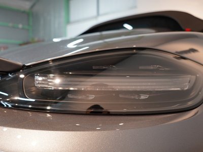 2025 Porsche 718 SPYDER thumbnail 30