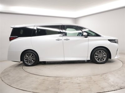 2024 Toyota ALPHARD — фото 2