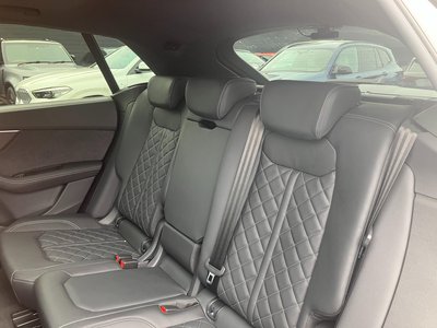 2024 AUDI SQ8 照片 29
