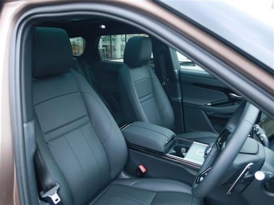 2025 LAND Rover RANGE ROVER EVOQUE thumbnail 24