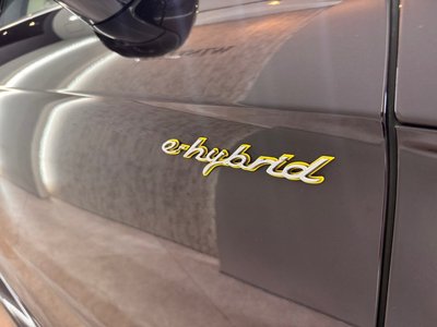 2018 Porsche PANAMERA photo 13
