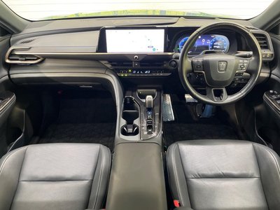 صورة 2 لـ 2024 Toyota CROWN SPORT