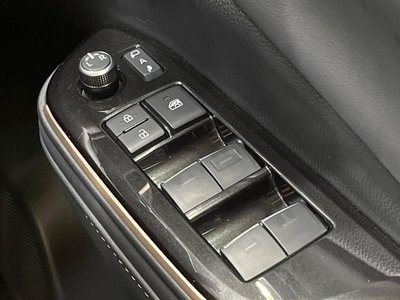 صورة 77 لـ 2024 Toyota CROWN SPORT