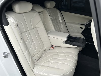 2024 BMW 7 SERIES thumbnail 26