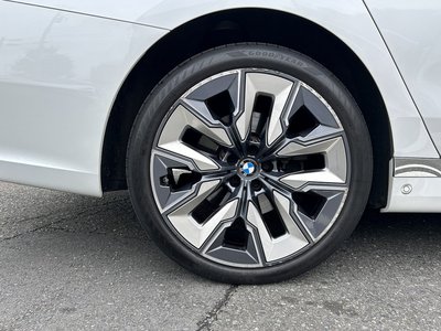 2024 BMW 7 SERIES thumbnail 18