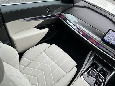 2024 BMW 7 SERIES thumbnail 22