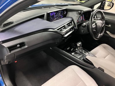 2018 Lexus UX 照片 19