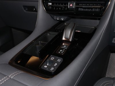 صورة 16 لـ 2024 Toyota VELLFIRE