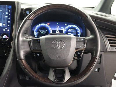 صورة 6 لـ 2024 Toyota VELLFIRE