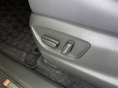 صورة مصغرة 31 لـ 2024 Toyota CROWN SPORT