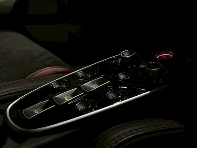 2023 Mclaren GT thumbnail 29