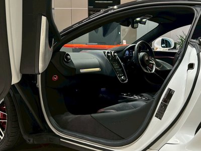 2023 Mclaren GT thumbnail 23